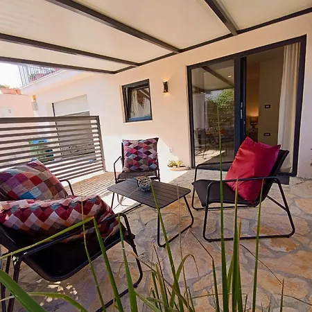 Appartement Dino 1 *